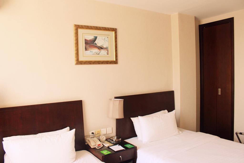 Days Inn Forbidden City ปักกิ่ง ภายนอก รูปภาพ