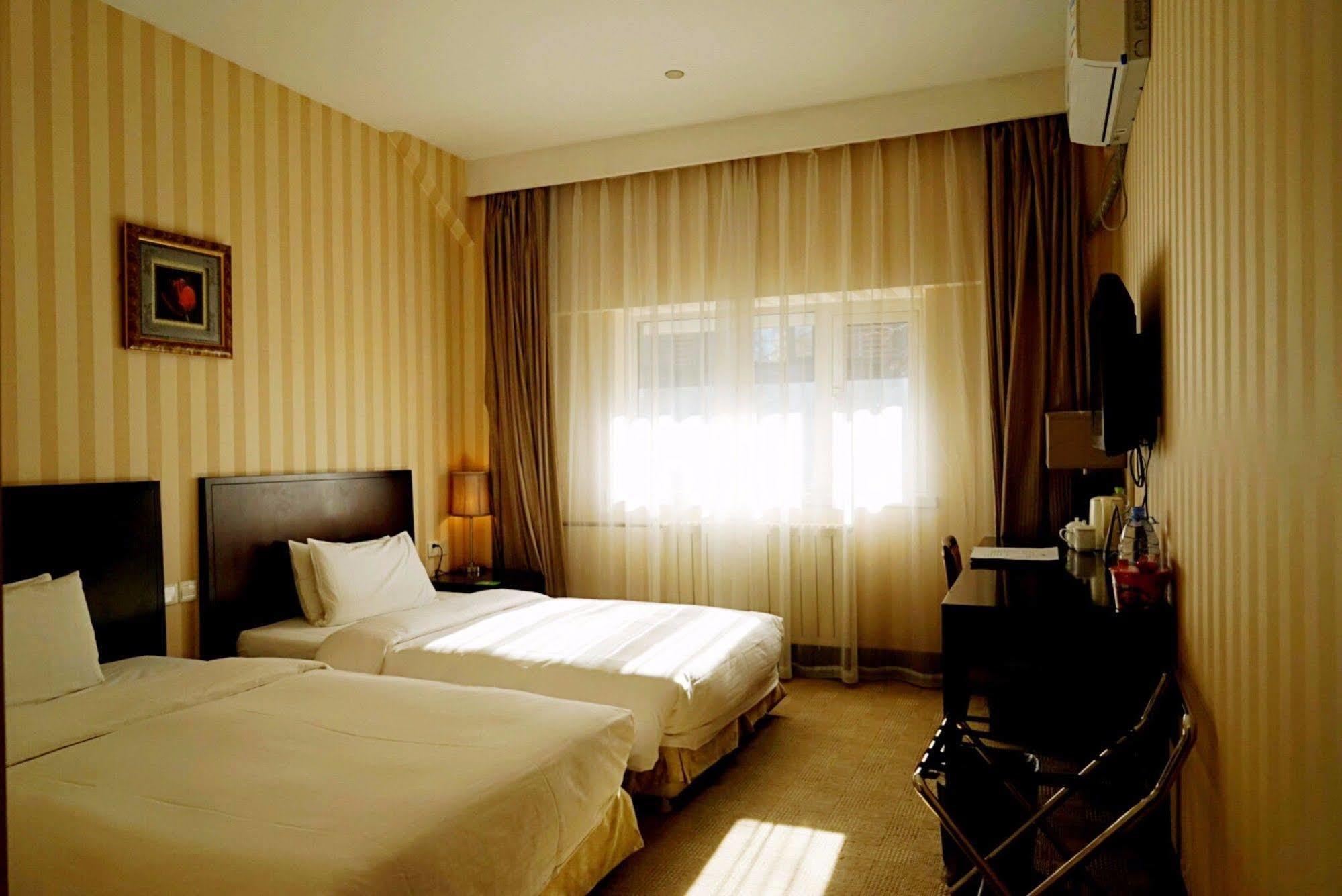 Days Inn Forbidden City ปักกิ่ง ภายนอก รูปภาพ