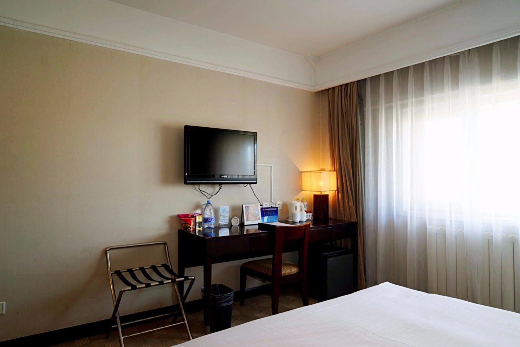 Days Inn Forbidden City ปักกิ่ง ภายนอก รูปภาพ