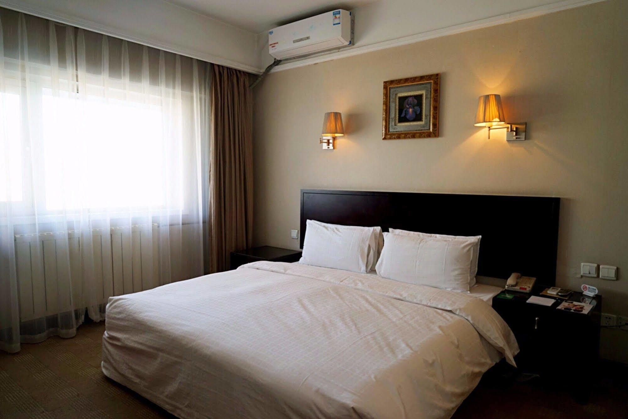 Days Inn Forbidden City ปักกิ่ง ภายนอก รูปภาพ